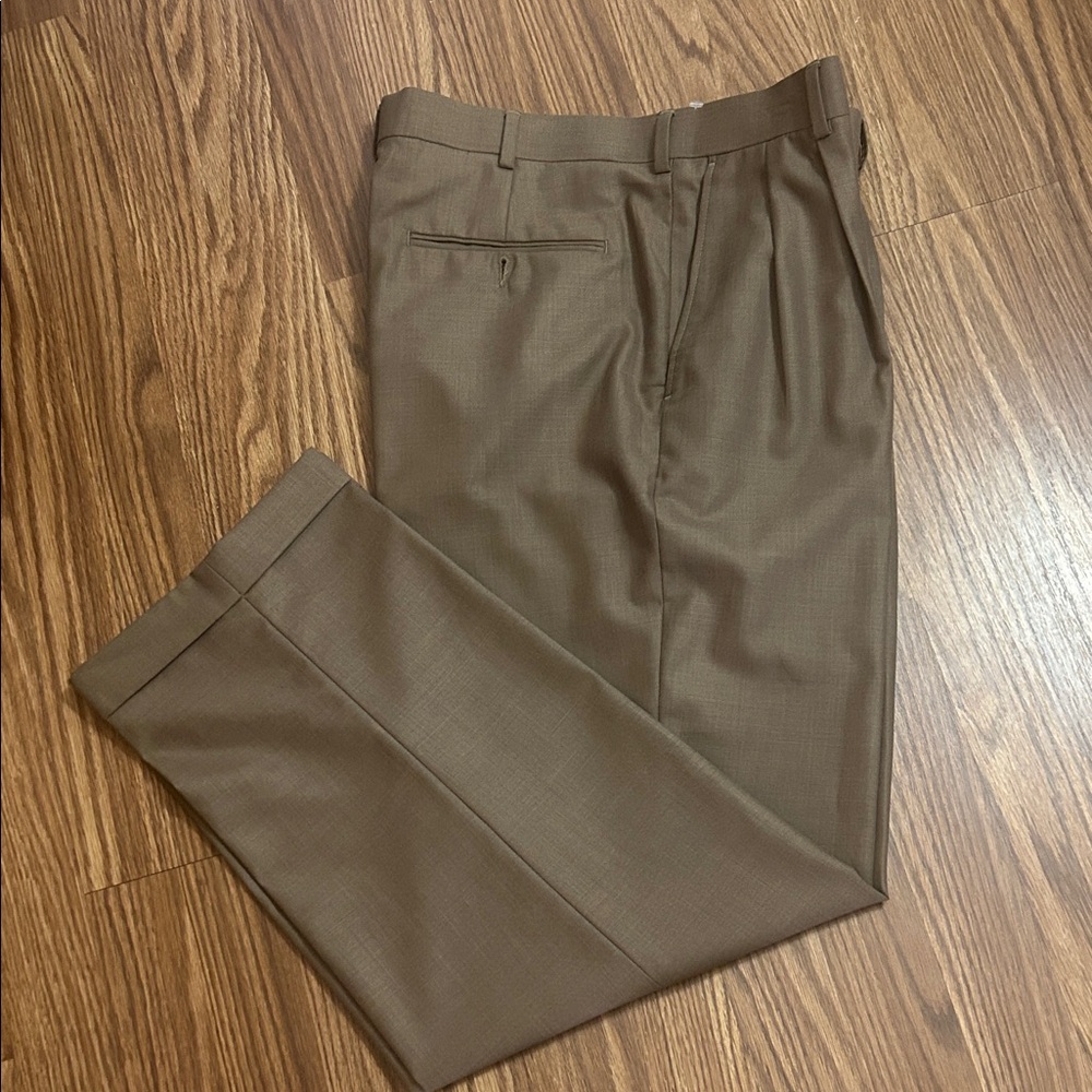 Perry Ellis Classic Men's Brown Dress Pants.
